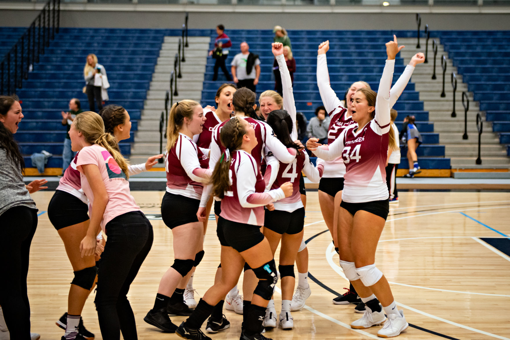 102019_spt_calvolleyball